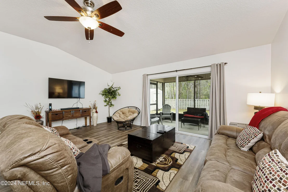 Photo of 393 SANWICK Drive
