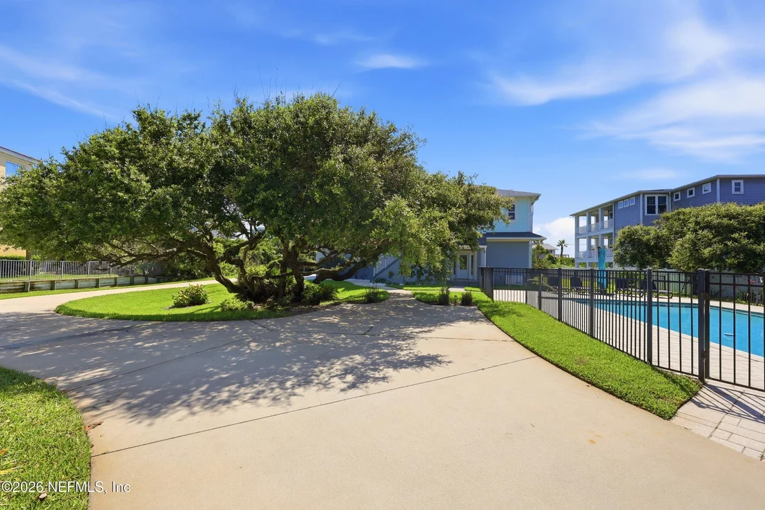 Photo of 500 SEAGATE Lane S