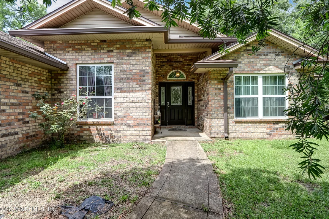 Photo of 44629 WOODLAND Circle