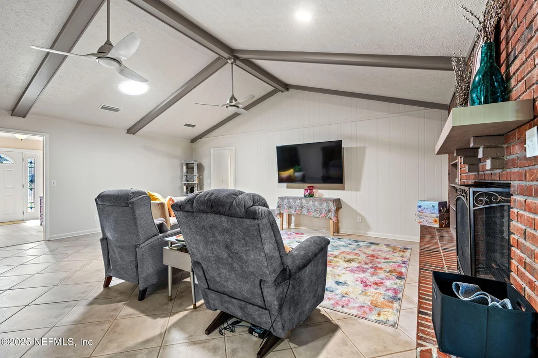 Photo of 3452 HOOVER Lane