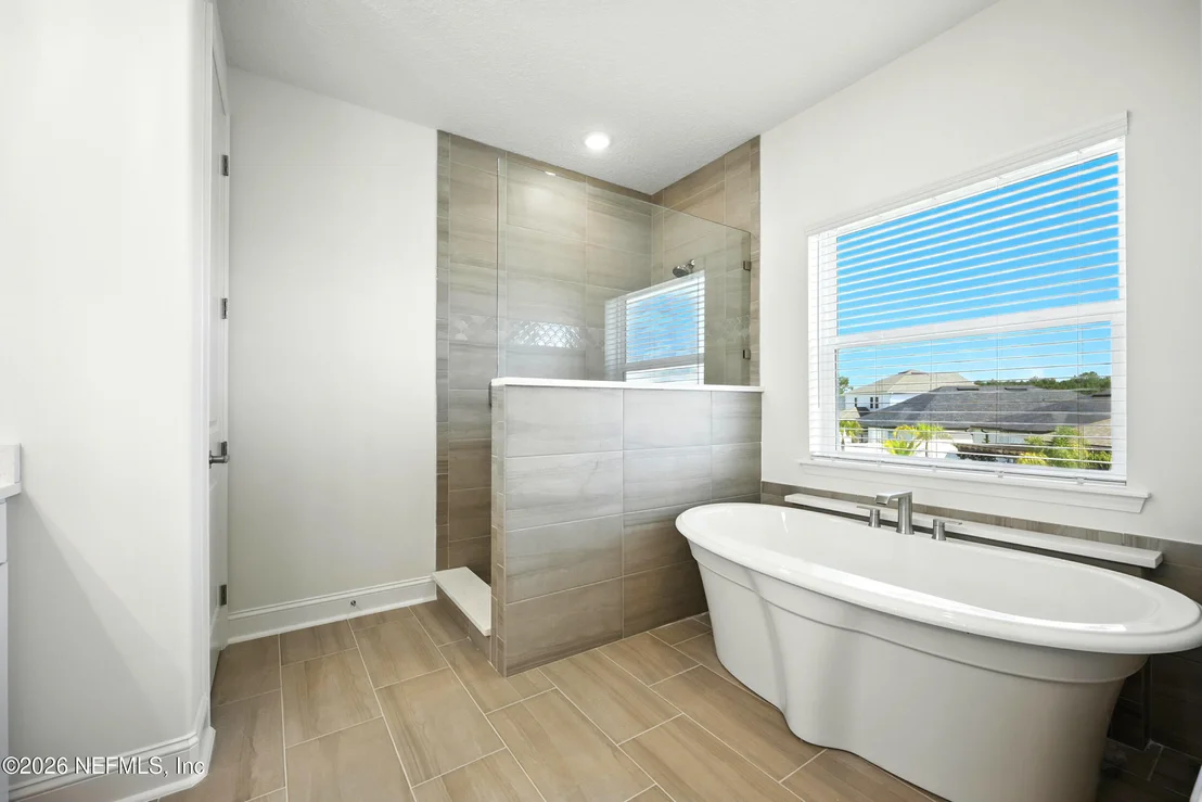 Photo of 820 OAKLAWN Court