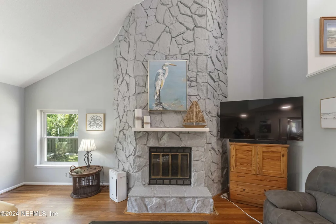 Photo of 502 CALI Drive