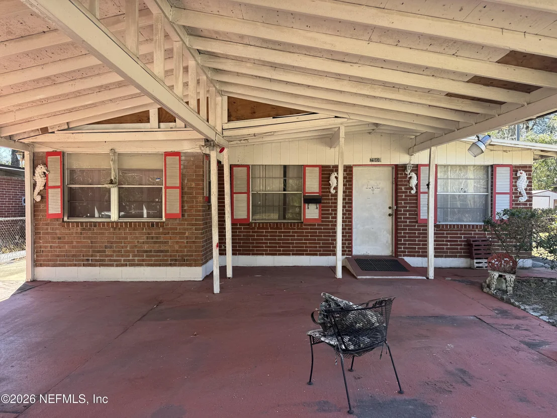 Photo of 2560 ROBERT Street
