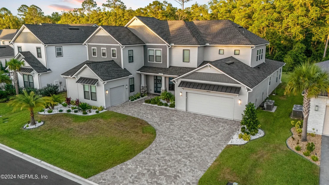 Photo of 10511 SILVERBROOK Trail