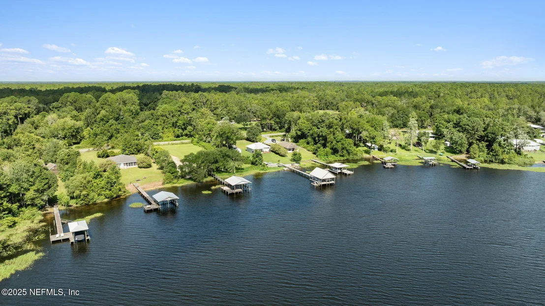 Photo of 212 LAKE Drive