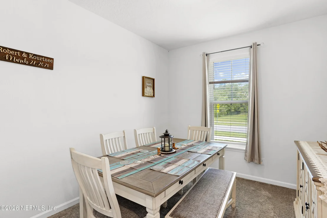 Photo of 1095 PERSIMMON Drive