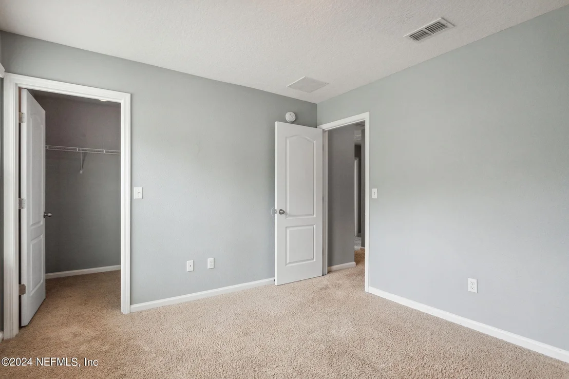 Photo of 597 DRYSDALE Drive