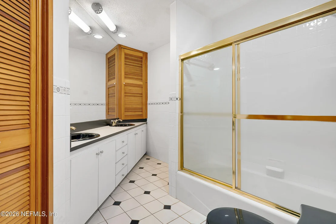 Photo of 3140 FOREST Circle