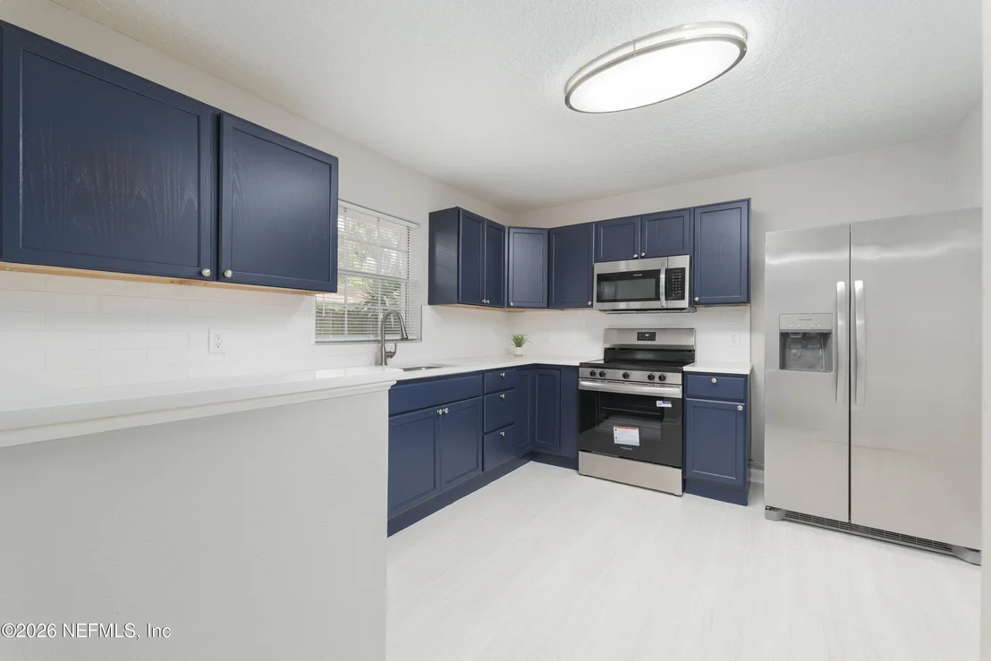 Photo of 489 CASTANO Street