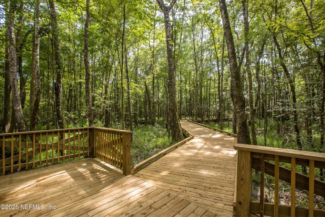 Photo of 479 KINGBIRD Drive