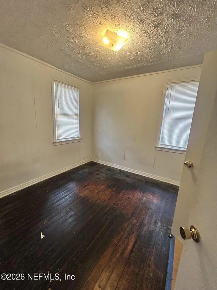 Photo of 3252 THOMAS Street
