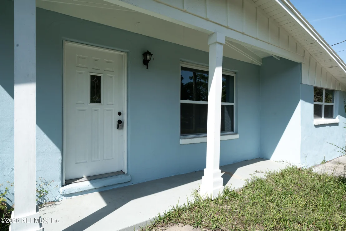 Photo of 8988 CASTLE Boulevard