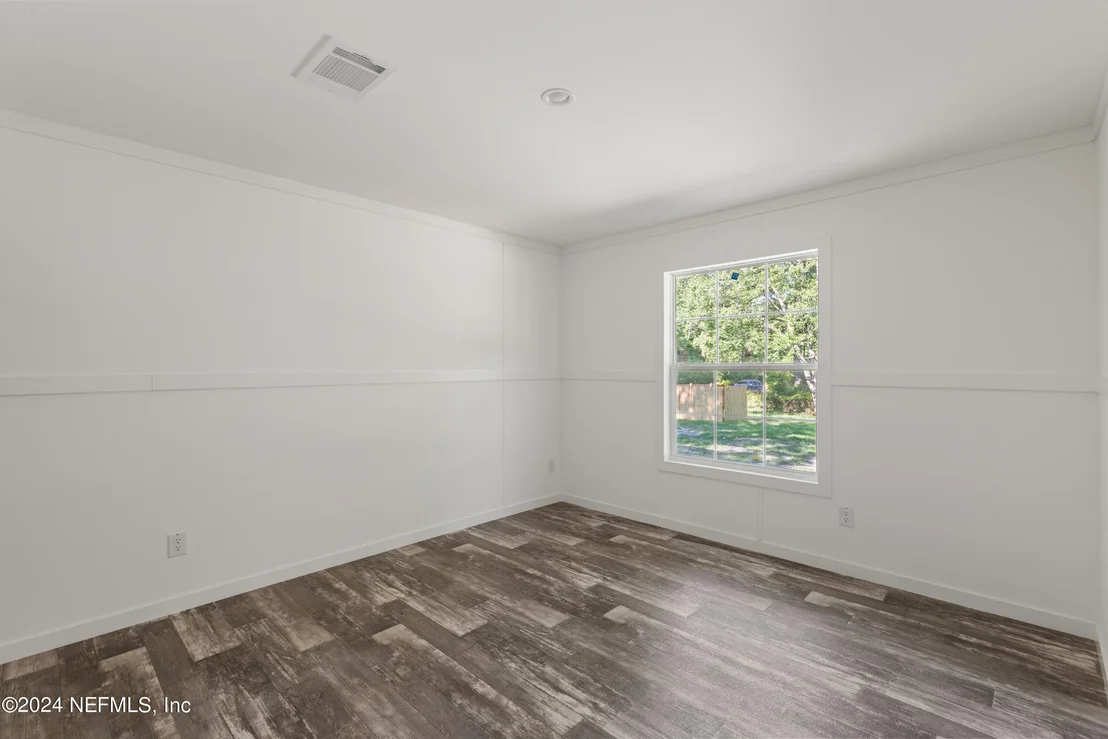 Photo of 2448 VIOLET Way