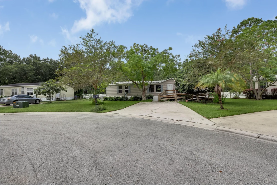 Photo of 277 VINTAGE OAK Circle