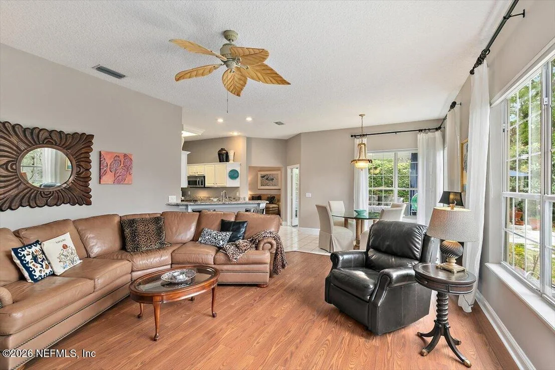 Photo of 113 OAK VIEW Circle