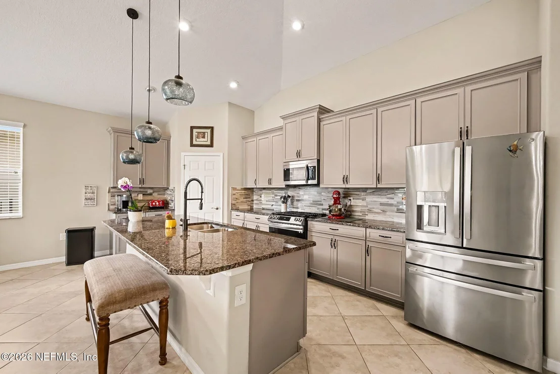 Photo of 43 LAGOON Way
