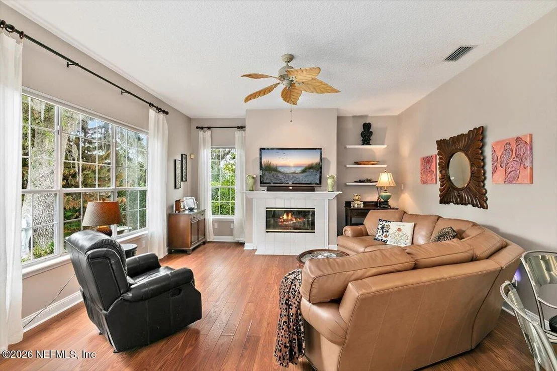 Photo of 113 OAK VIEW Circle
