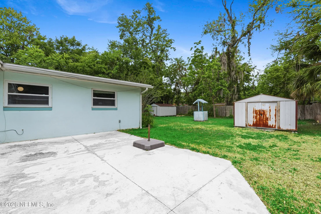 Photo of 6929 ROLLO Road