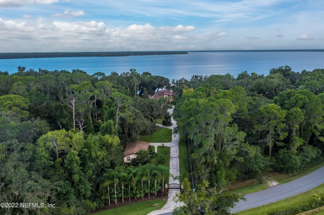 Photo of 8289 COLEE COVE Road