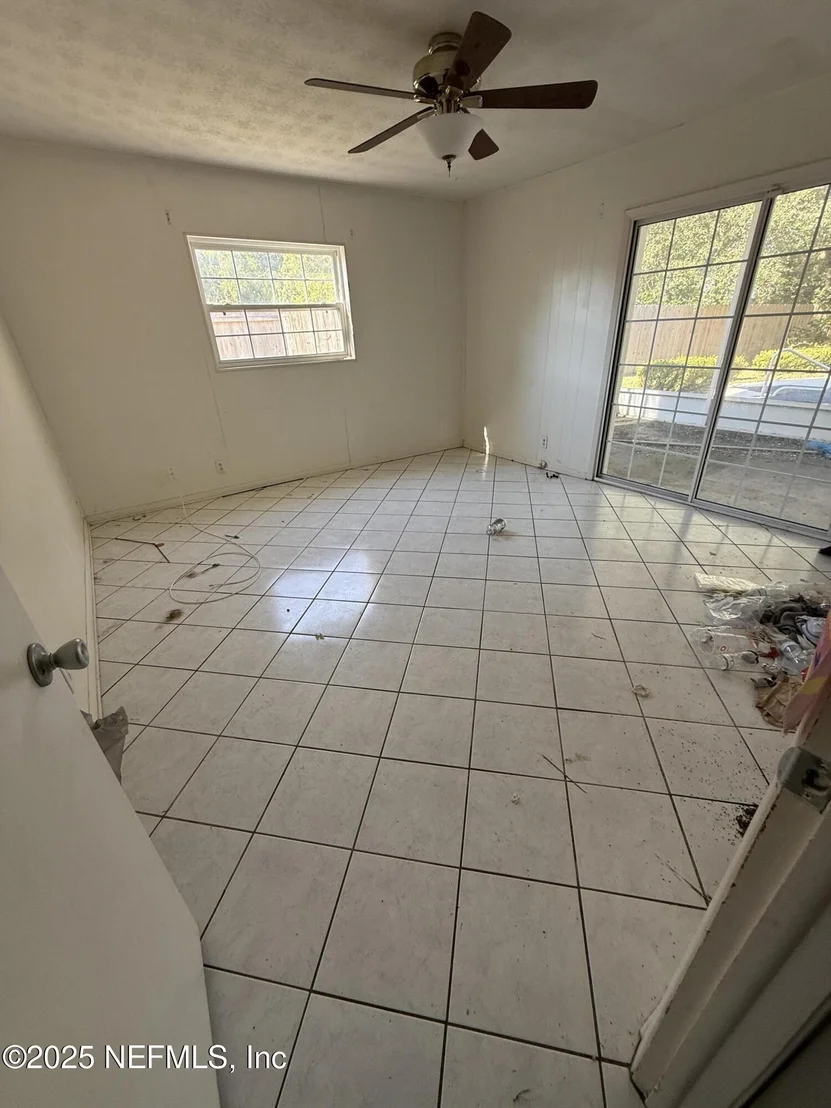 Photo of 5659 MAXINE Drive