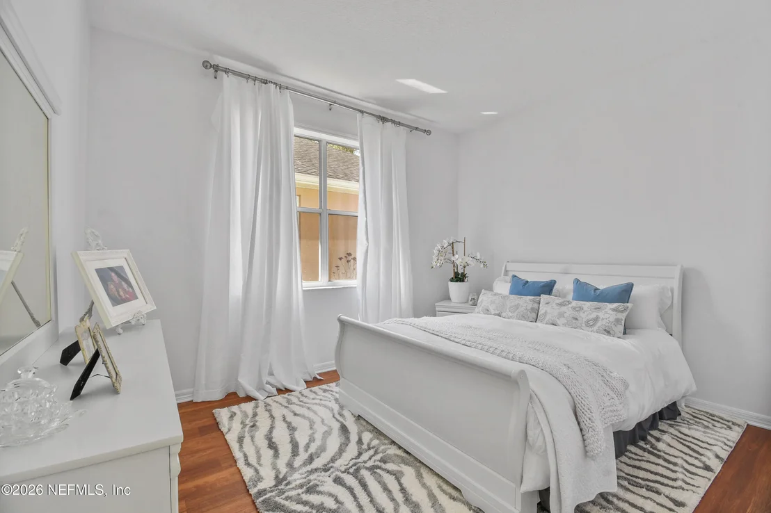 Photo of 561 BOXWOOD Place