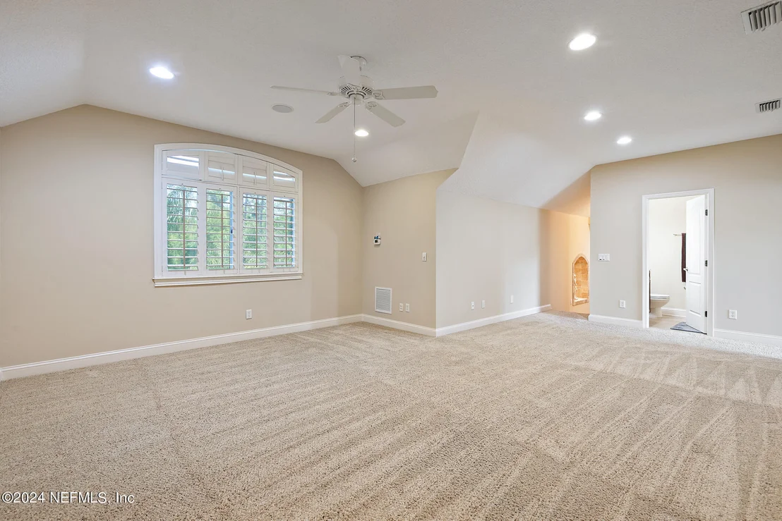 Photo of 329 SUMMERSET Drive