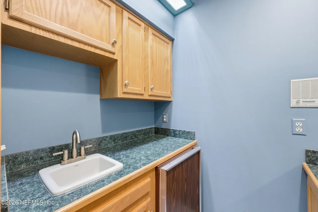 Photo of 2957 FOREST Circle