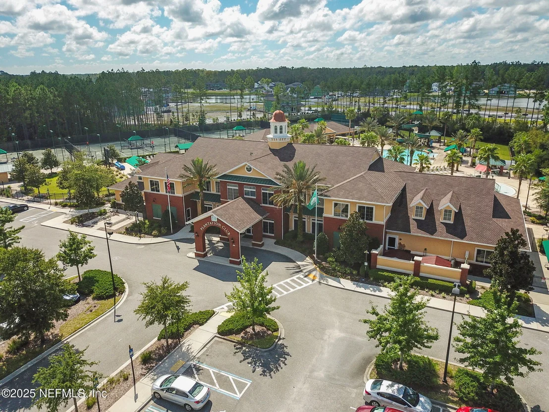 Photo of 246 EDGEWATER BRANCH Drive