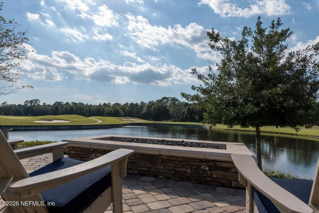 Photo of 844 EAGLE POINT Drive