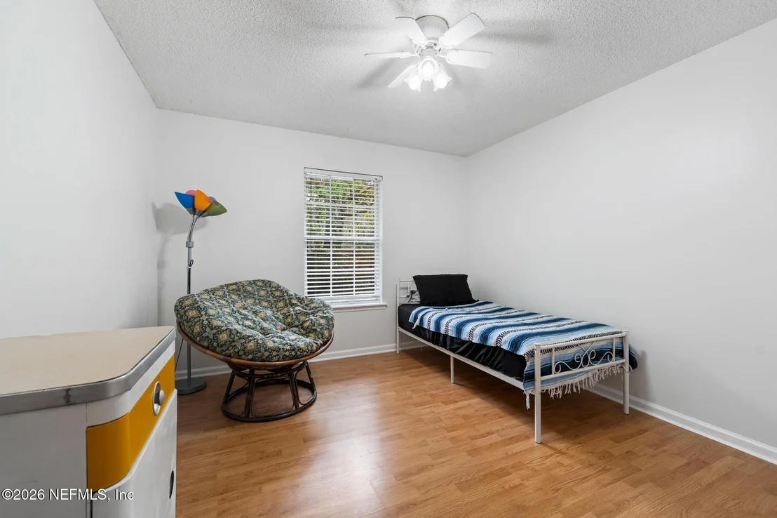 Photo of 4325 APPLE TREE Place