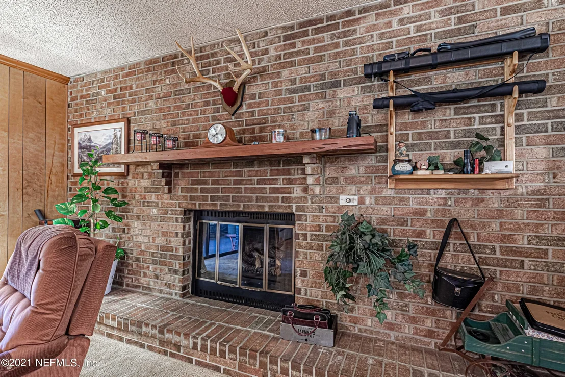 Photo of 1340 STARLING Road