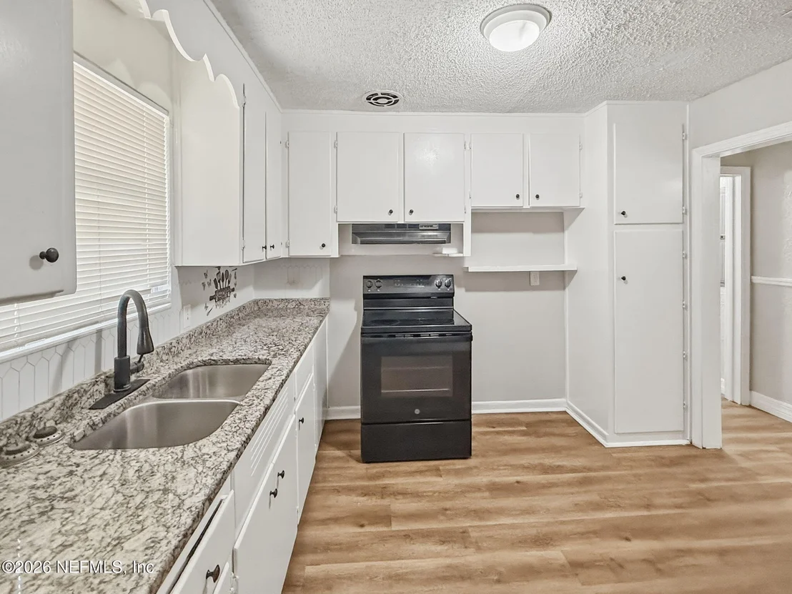 Photo of 6628 PINE SUMMIT Drive