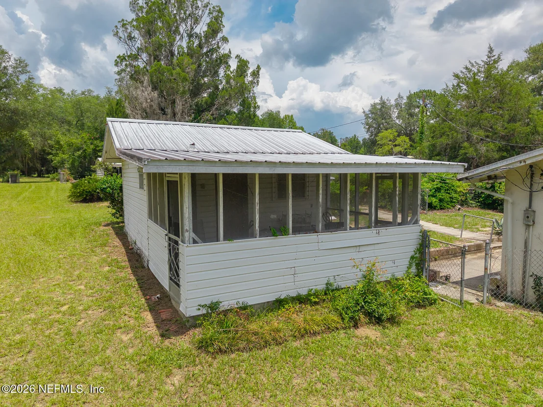 Photo of 214 MIRROR LAKE Drive
