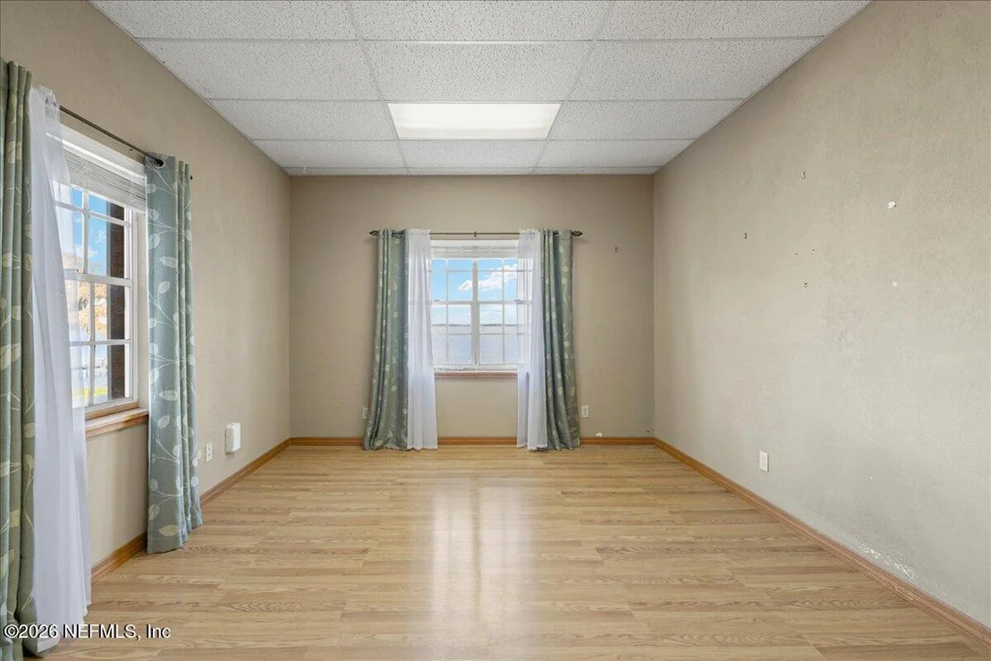 Photo of 10 CENTRAL Avenue