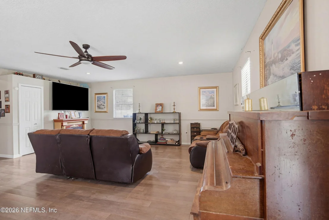 Photo of 4111 CEDAR POINT Road