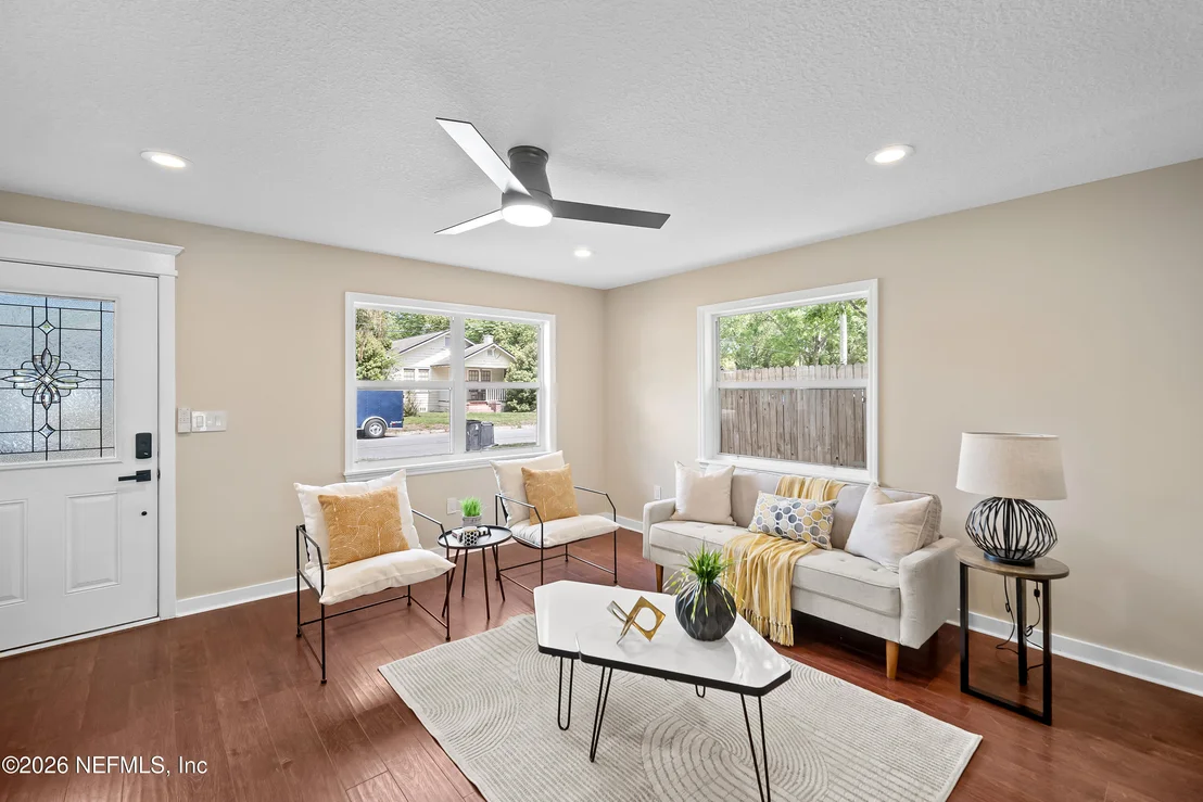 Photo of 3544 COLLEGE Place