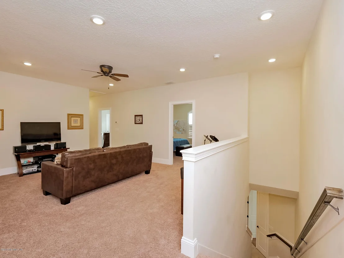 Photo of 383 EAGLE ROCK Drive