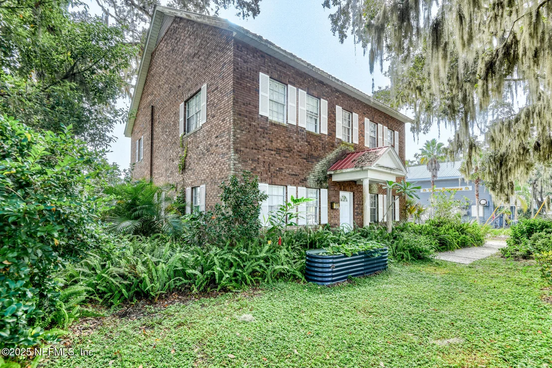 Photo of 10 CENTRAL Avenue