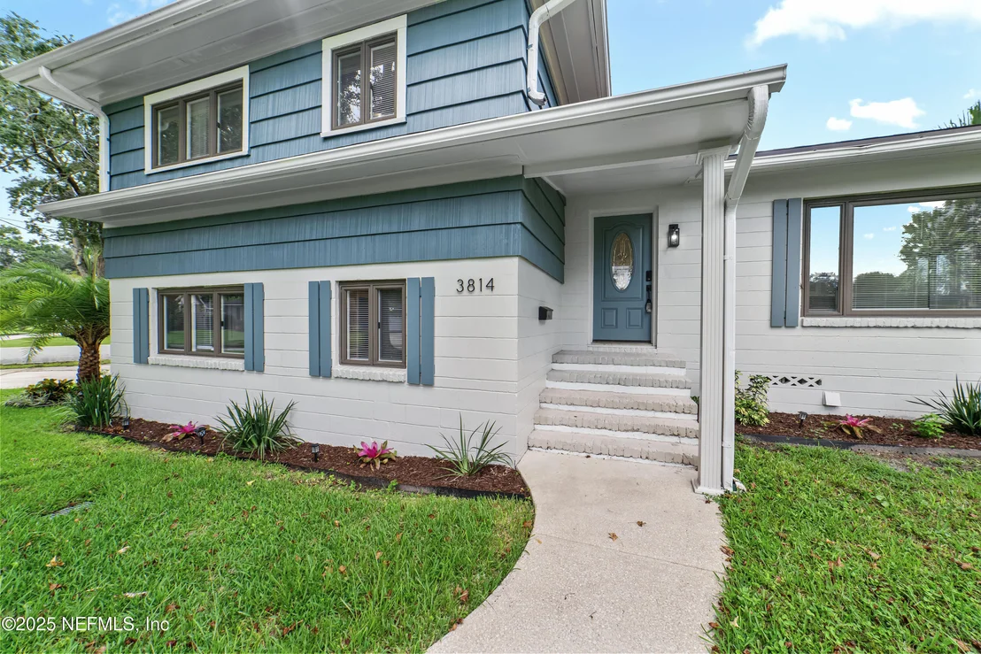 Photo of 3814 CORONADO Road
