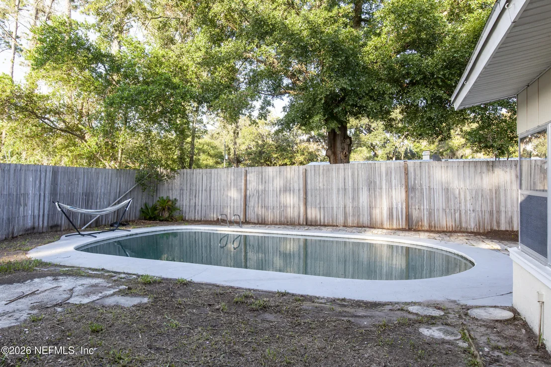 Photo of 2233 LA VALLE Drive