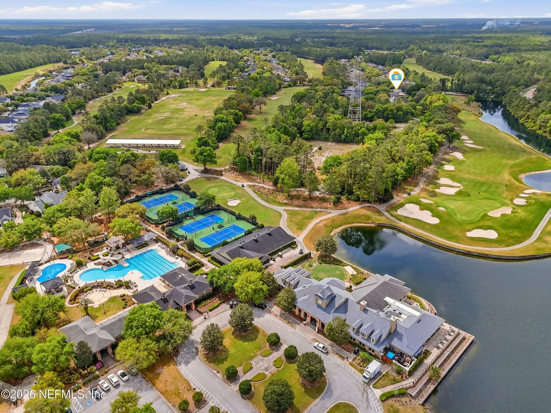 Photo of 907 BROOKHAVEN Drive