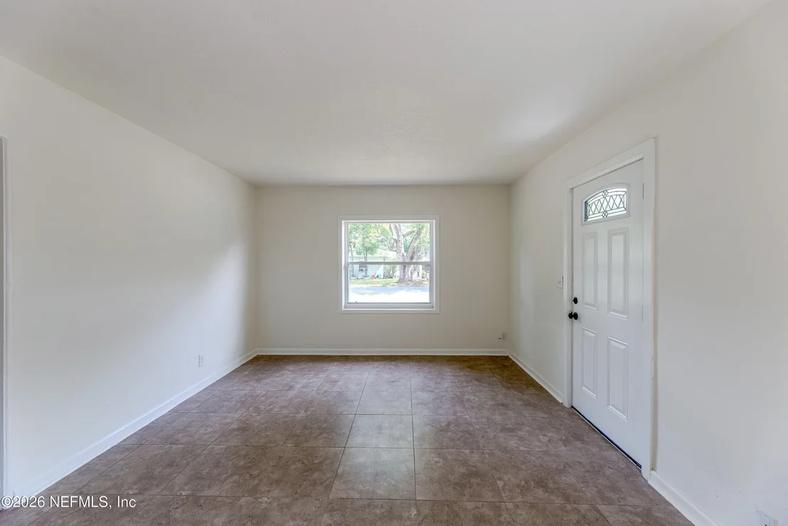 Photo of 9754 BUNCOME Road