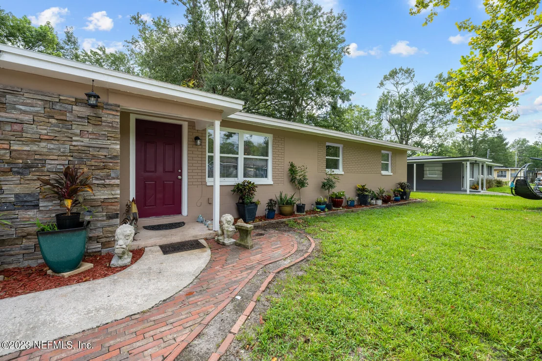 Photo of 6049 VERDES Road