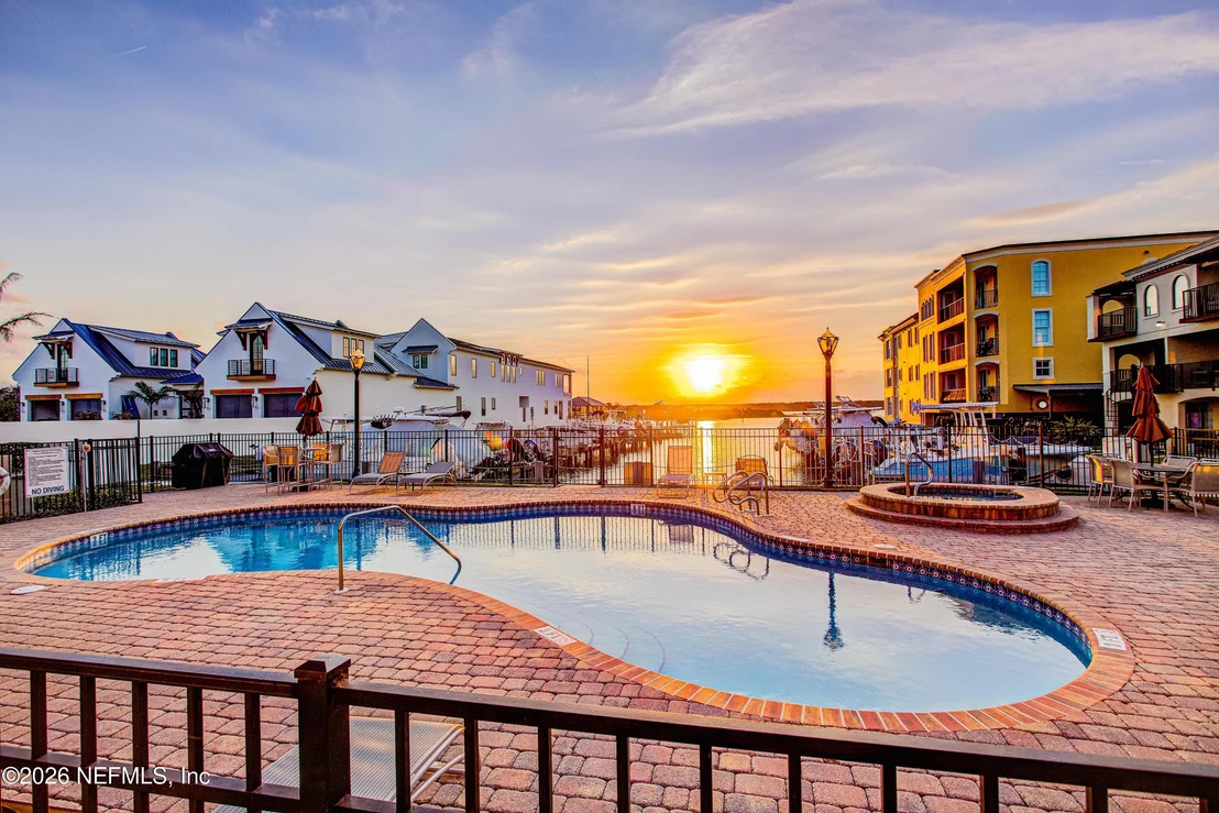 Photo of Unit 303 at 115 SUNSET HARBOR Way