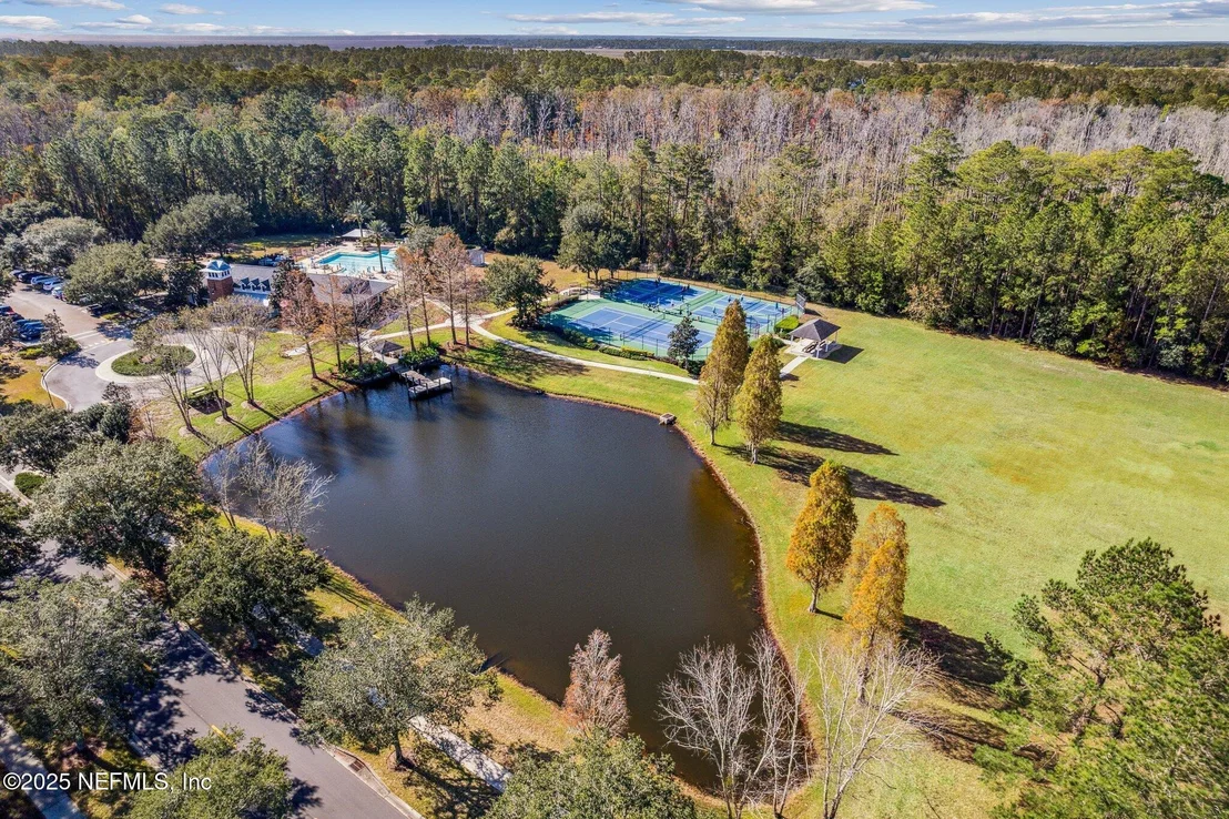 Photo of 85558 FALL RIVER Parkway