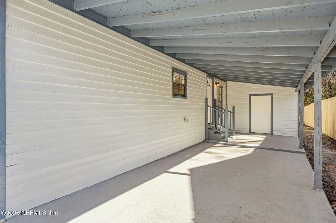 Photo of 7611 MCCOWAN Drive