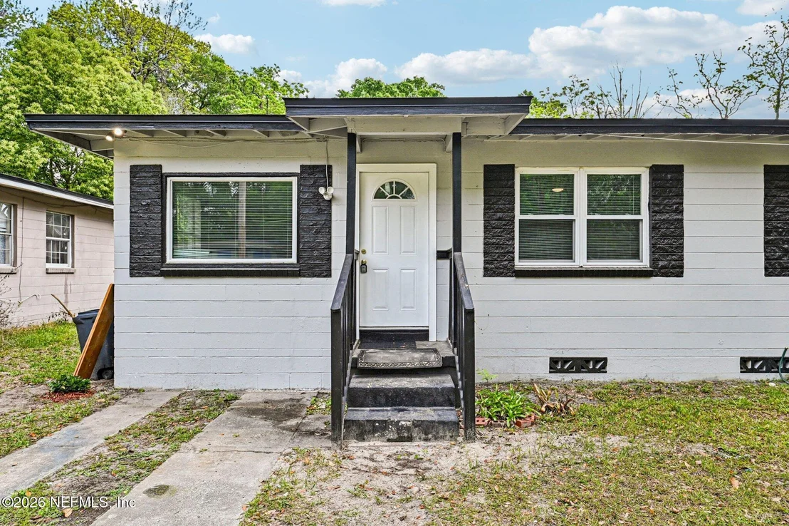 Photo of 5609 EARTHA Drive