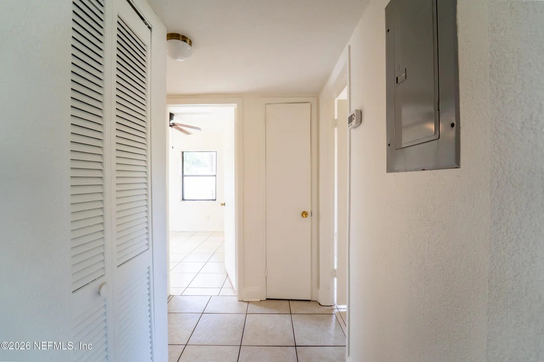 Photo of 5308 N RIVER Road