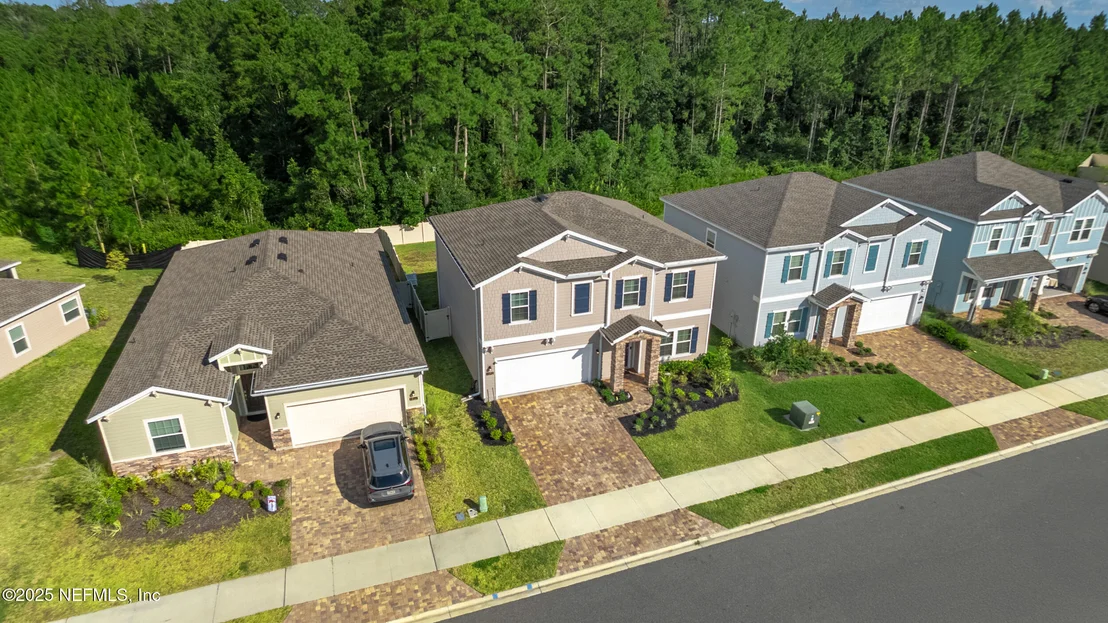 Photo of 9852 LOVAGE Lane