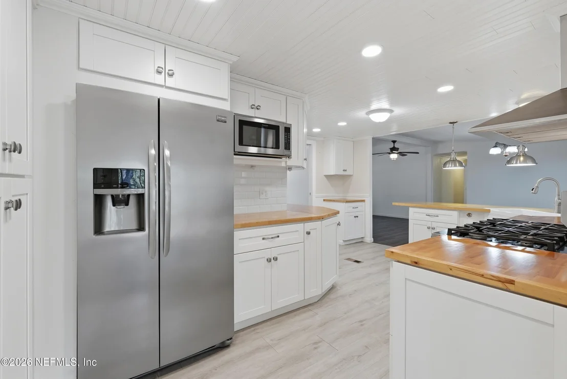 Photo of 6737 HIGHLAND Drive